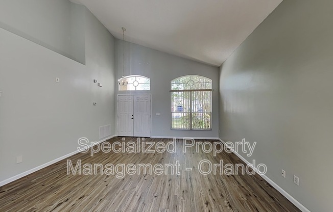 728 HARDWOOD CIR