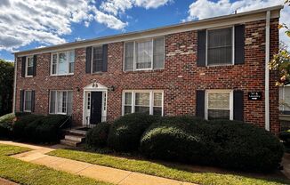 Renovated Condo near Stonefield Shopping! Gorgeous & ready for move in now!