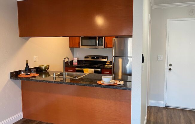 1 bed, 1 bath, $2,395, Unit 409