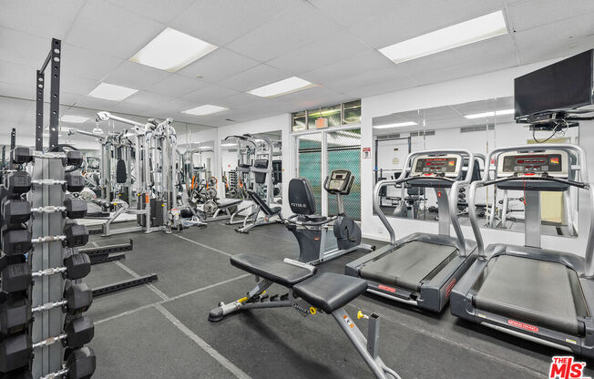 2 beds, 2 baths, 1,088 sqft, $4,400, Unit 904