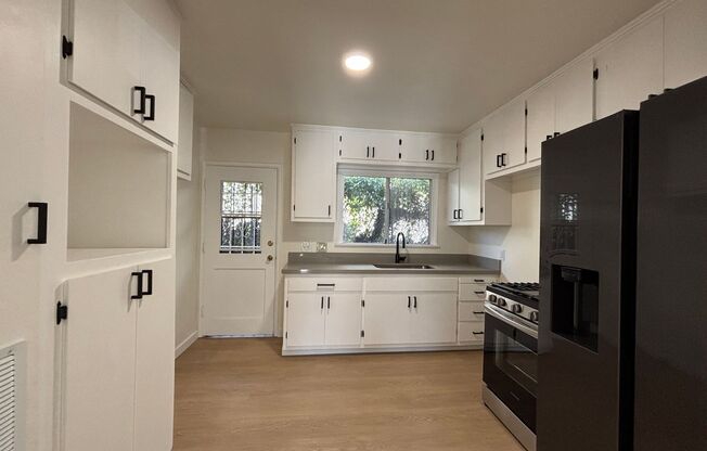 6817-6819 N. Figueroa St.