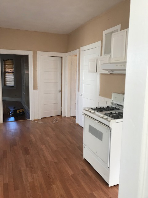 3 beds, 1 bath, 1,000 sqft, $1,495, Unit Unit 1