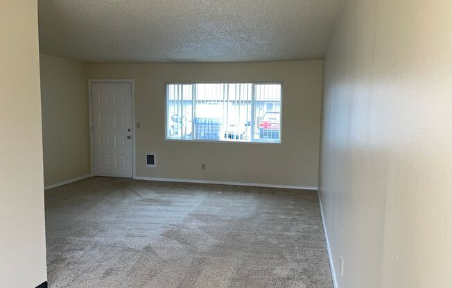 2 beds, 1 bath, 775 sqft, $1,699, Unit 2