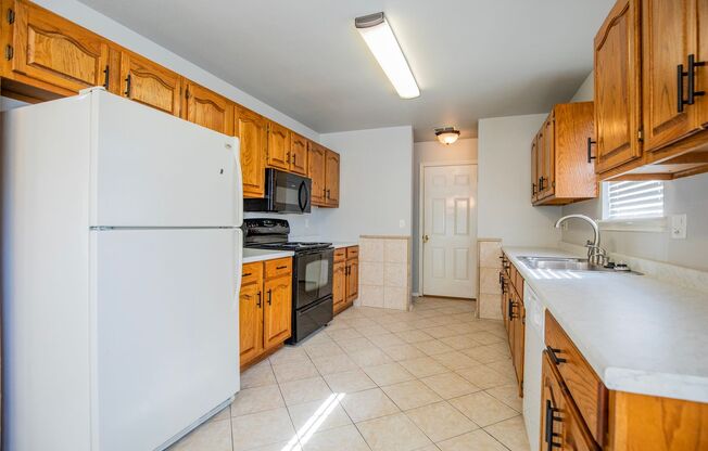 3 beds, 2 baths, $1,695