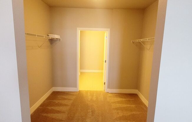 2 beds, 2 baths, 1,187 sqft, $3,720, Unit 455