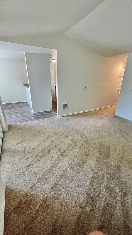 19230 Forest Park Dr. N.E. Unit #E219