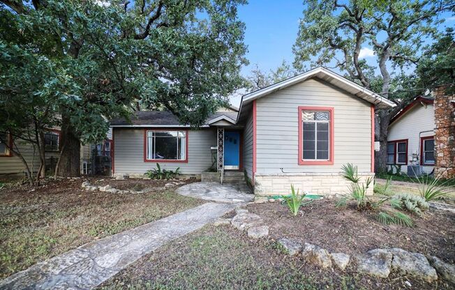 2905 Robinson Duplex