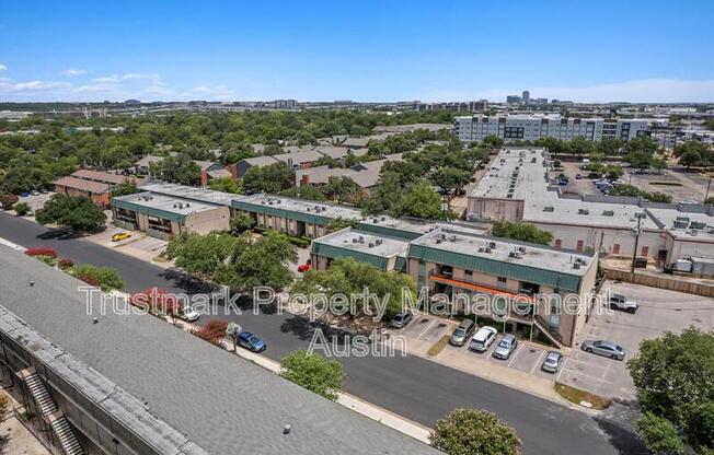 2600 PENNY LN