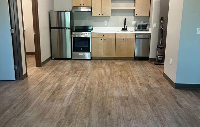1 bed, 1 bath, 669 sqft, $1,395, Unit 106