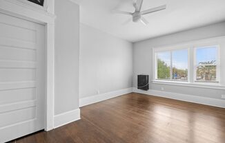 Alamitos Avenue (925)