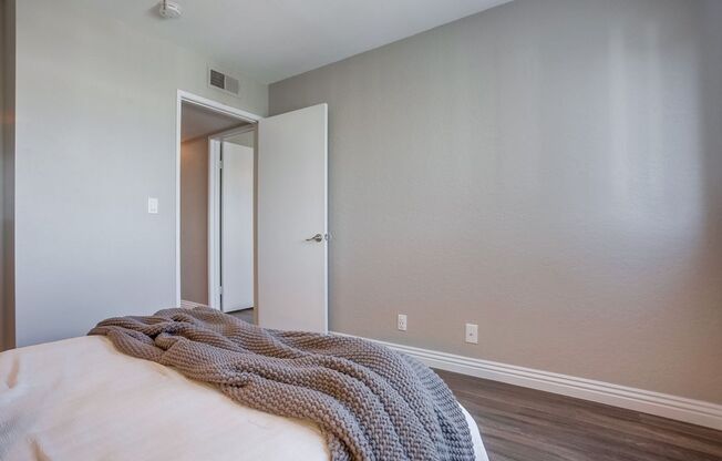 2 beds, 2 baths, 1,000 sqft, $2,595, Unit 23