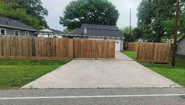 200 POINSETTA LN