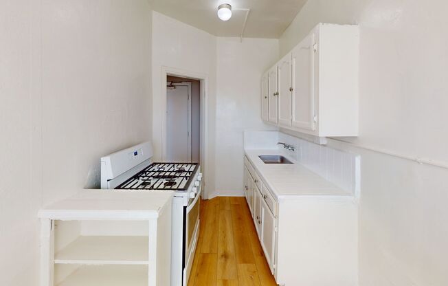 BU2 - 625 Burlington Apts