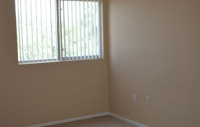 2 beds, 2.5 baths, $2,200, Unit # 2133