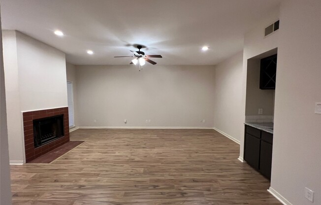 3200 Duval St #104