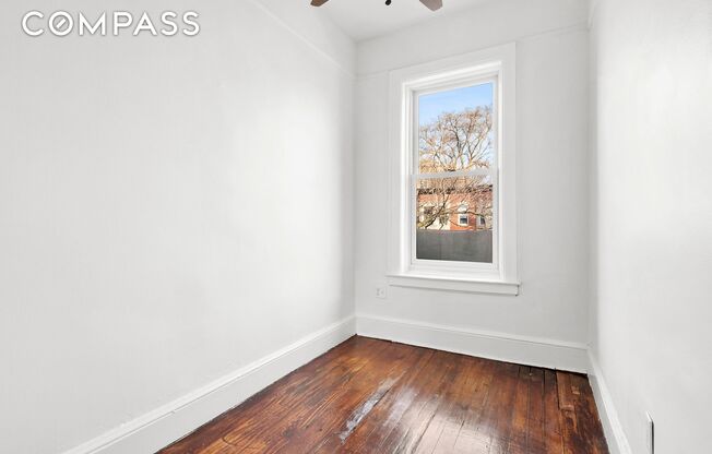 158 LEFFERTS AVE