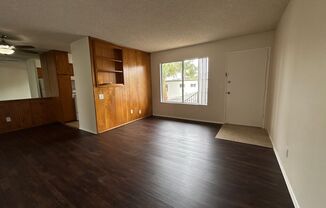 Narragansett Ave 4945