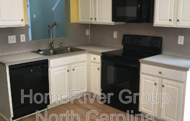 444 AMIR CIR