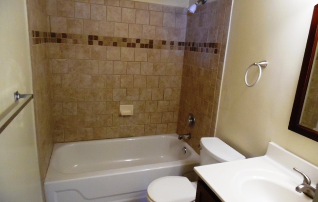 2 beds, 1 bath, 760 sqft, $1,800, Unit 1-0610