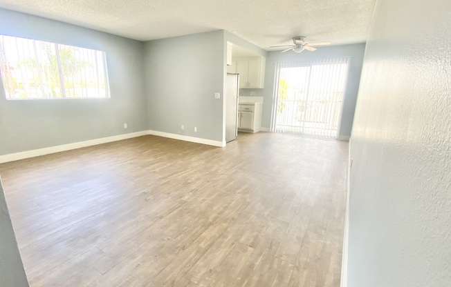 663 W 12 ST