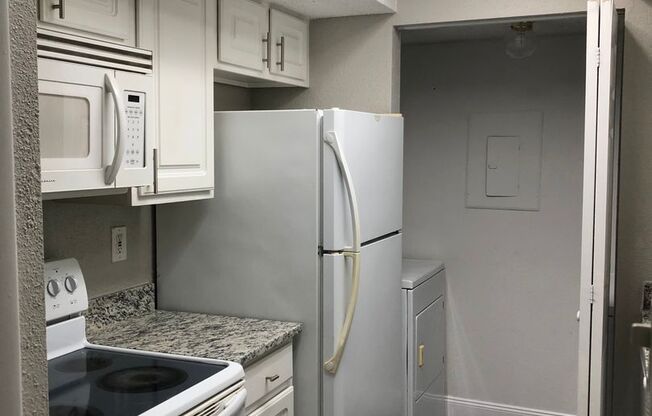 2 beds, 2 baths, $1,595, Unit #110