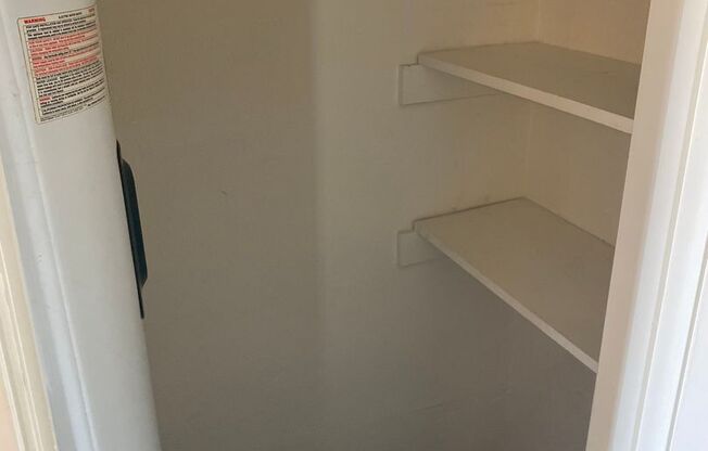 2 beds, 1 bath, 850 sqft, $900, Unit LP#30