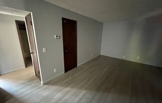 2 beds, 1 bath, 821 sqft, $875, Unit #13