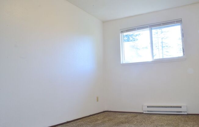 1 bed, 1 bath, $1,075, Unit LEO 08