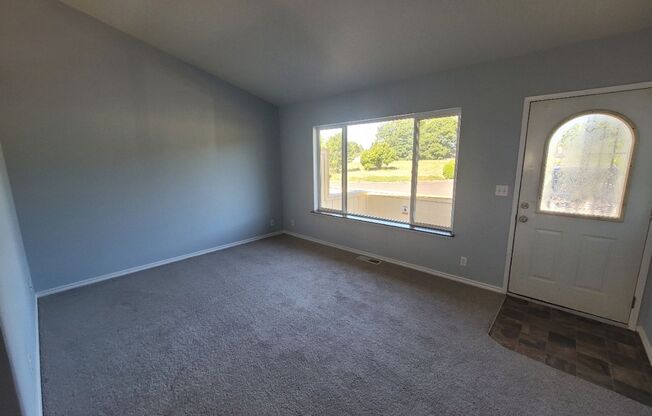 2 Bedroom Condo Available in Thurston