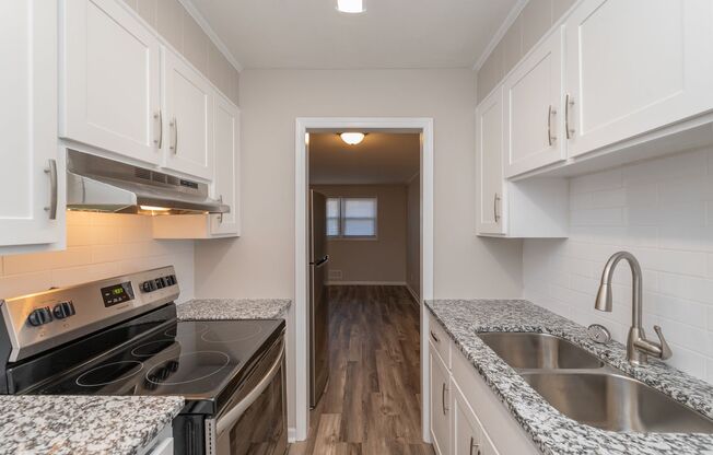 1 bed, 1 bath, 540 sqft, $845, Unit 1604 Johns Road Unit B