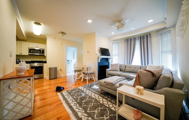219 Commonwealth Ave