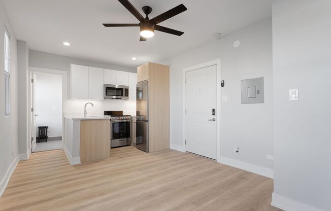 Studio, 1 bath, 250 sqft, $1,500, Unit 7B