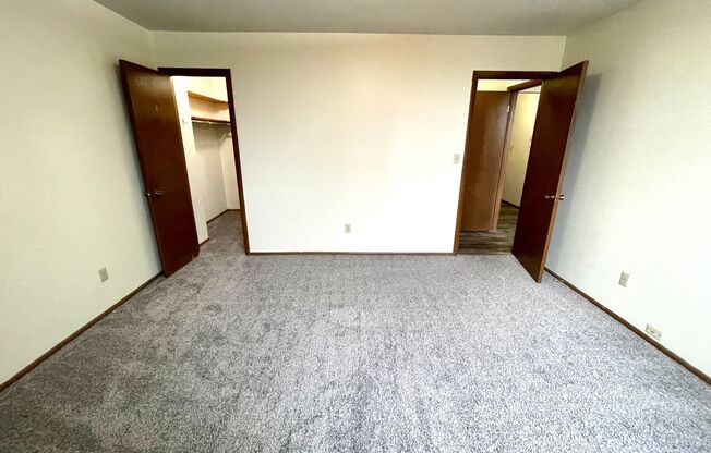 1 bed, 1 bath, $925, Unit 305