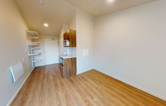 Studio, 1 bath, 179 sqft, $1,295, Unit 223