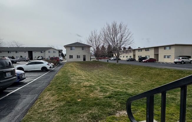 2 beds, 1 bath, $1,224, Unit 111