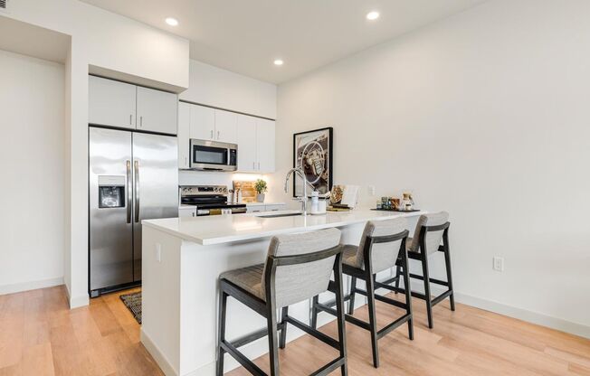 1 bed, 1 bath, 765 sqft, $1,799, Unit 201