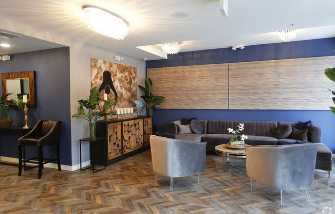 1 bed, 1 bath, 677 sqft, $2,500, Unit 419