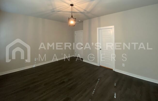 3 beds, 2 baths, $1,649