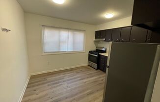 2 beds, 1 bath, $2,300