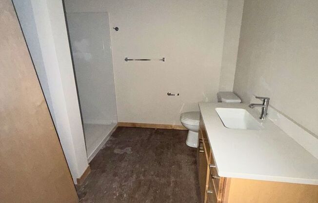 1 bed, 1 bath, 608 sqft, $1,895, Unit 303