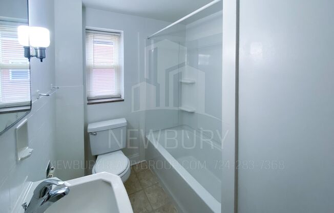 1 bed, 1 bath, 564 sqft, $725, Unit T 15