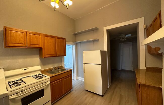 1 bed, 1 bath, $1,020, Unit 1322-3F