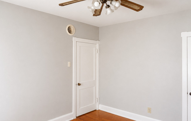 1 bed, 1 bath, 478 sqft, $895, Unit 3405-77