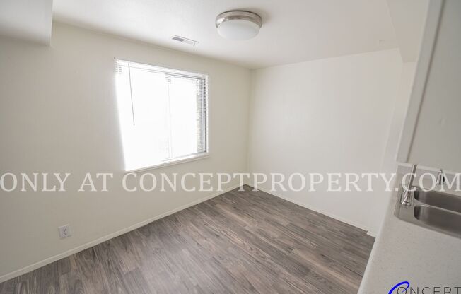 2 beds, 1 bath, 880 sqft, $1,249, Unit 17