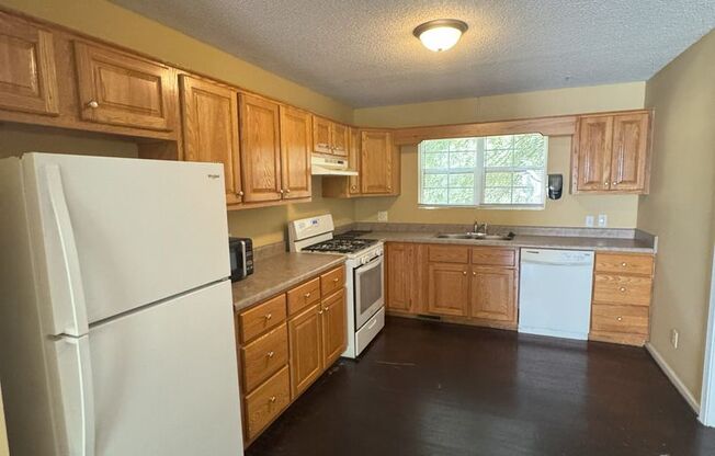 189 Marlin Street - Available NOW!