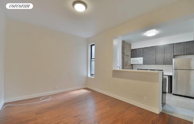 530 W 123 ST