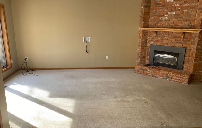 1712 W Olive