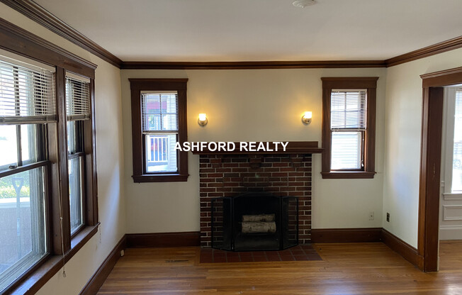 34 SLADE ST