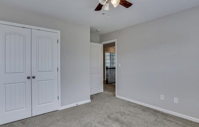 5 Bedroom 3 Bath In Evans!