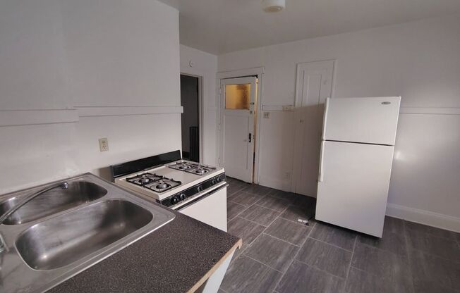 5101-5 W. National Ave